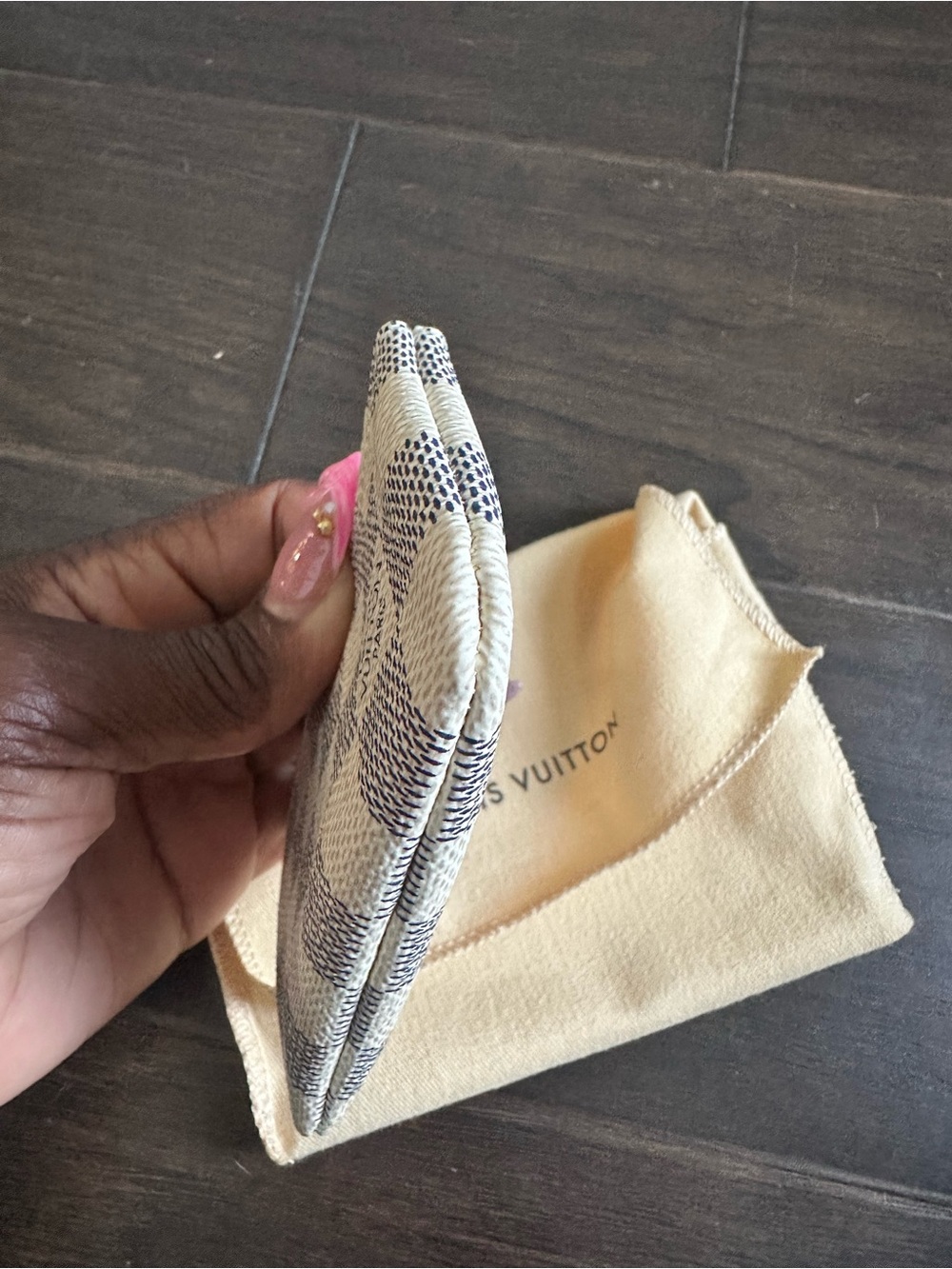 Louis Vuitton Key Pouch - Picture 9 of 10